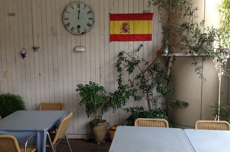 テラス席でのお食事もおすすめ